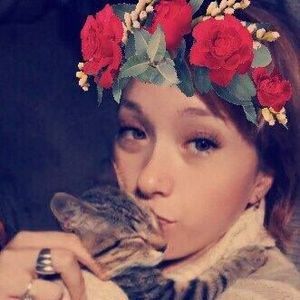 Meet your Posher, Tori